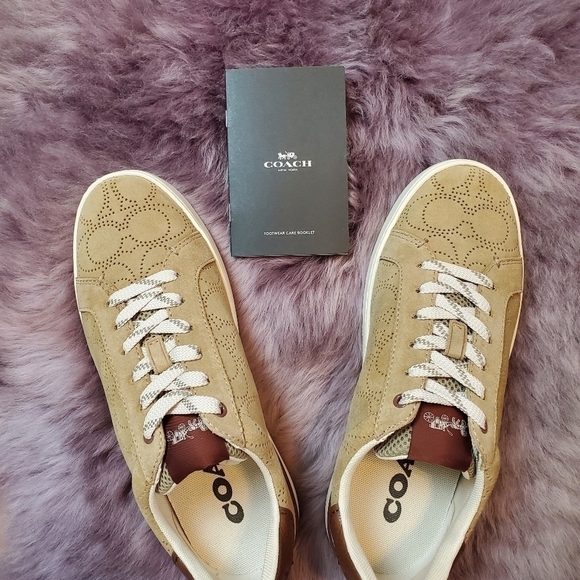 COACH Clip Low Top Sneakers sz 7 signature leather - Picture 3 of 7